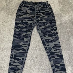 Alphalete premium camo joggers
